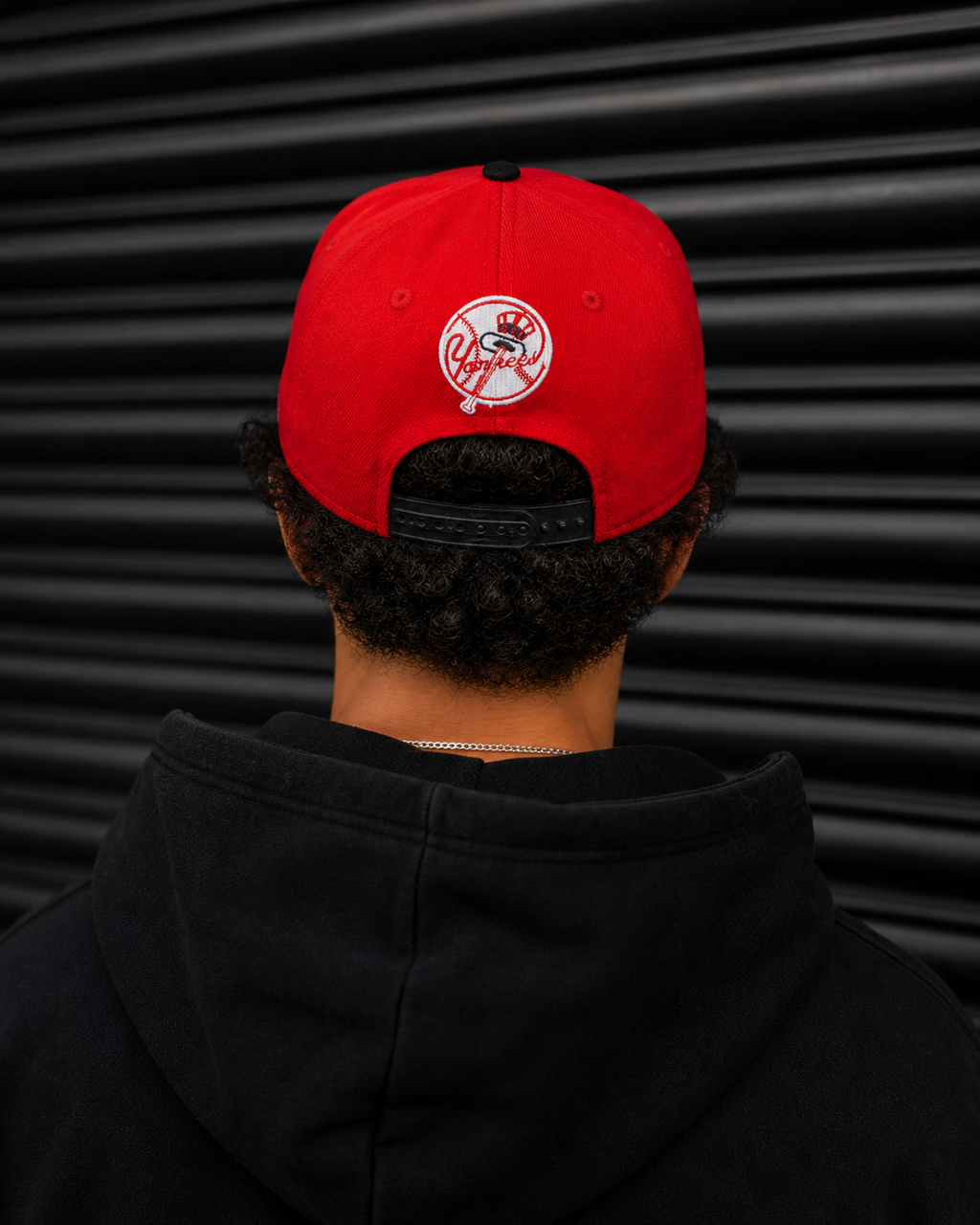 New Era New York Yankees Red & Black MLB Snapback Cap – New With Stickers