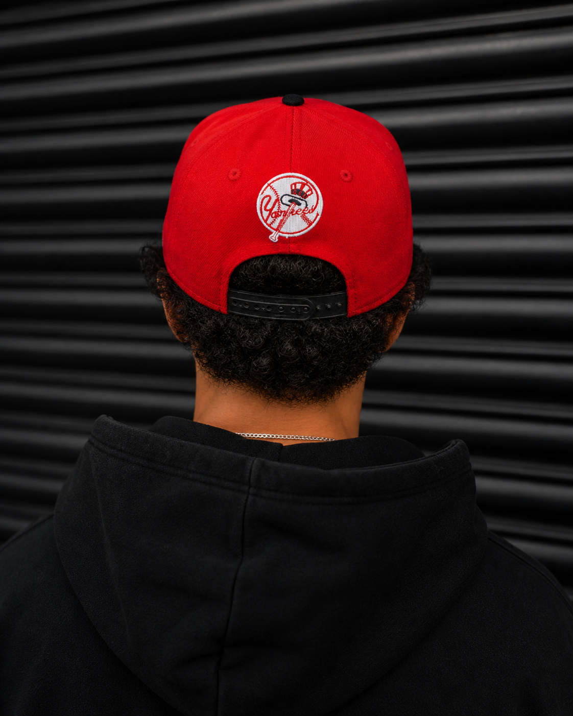 New Era New York Yankees Red & Black MLB Snapback Cap – New With Stickers