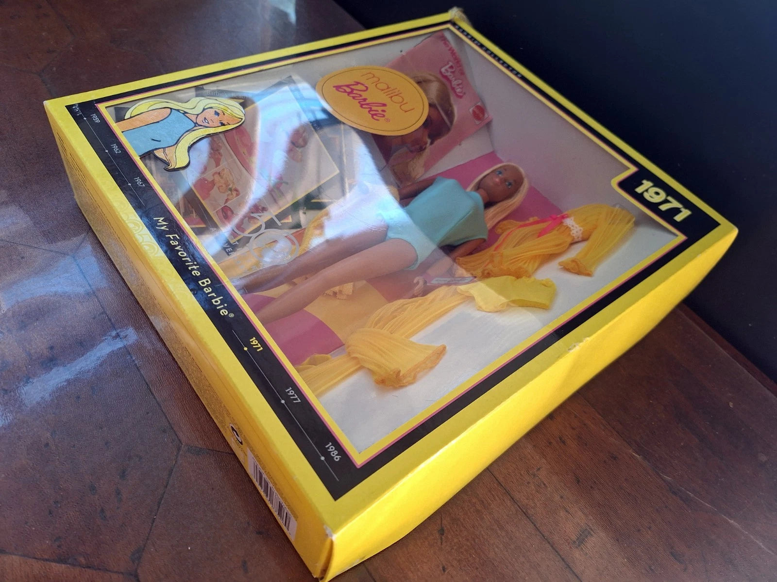 Barbie Collector My Favorite Barbie – 1971 Malibu Barbie 50th Anniversary NRFB