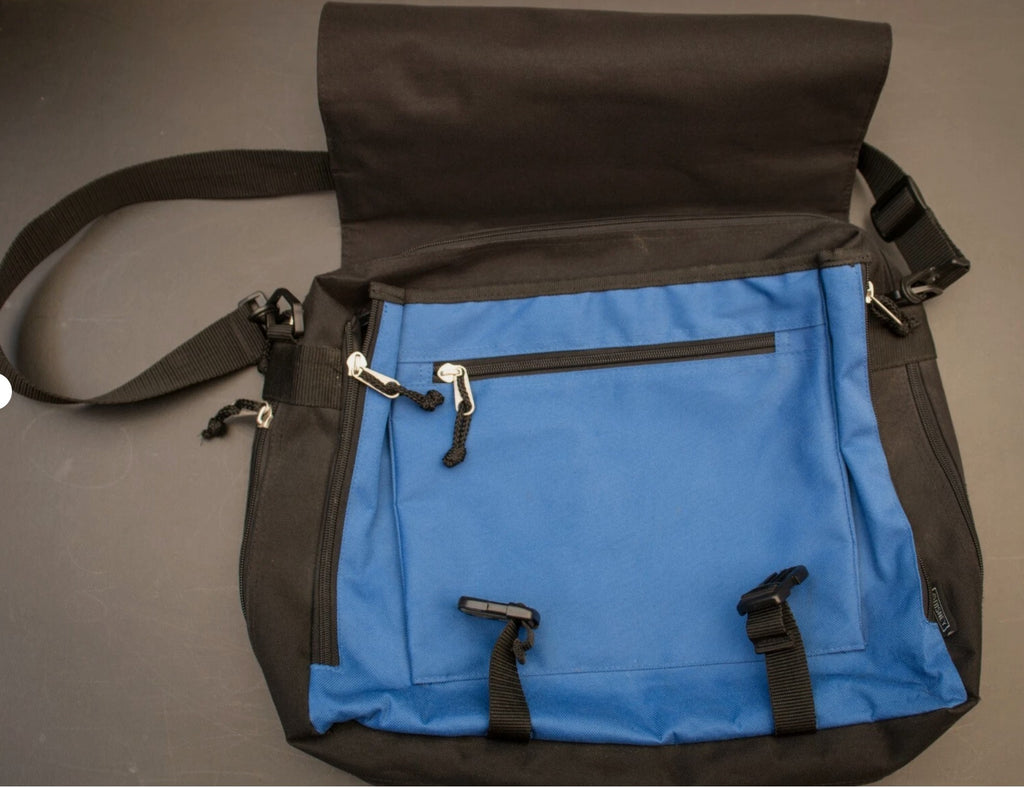 Winnie the Pooh Large Blue Messenger Laptop Bag – "Oh, Bother" Crossbody