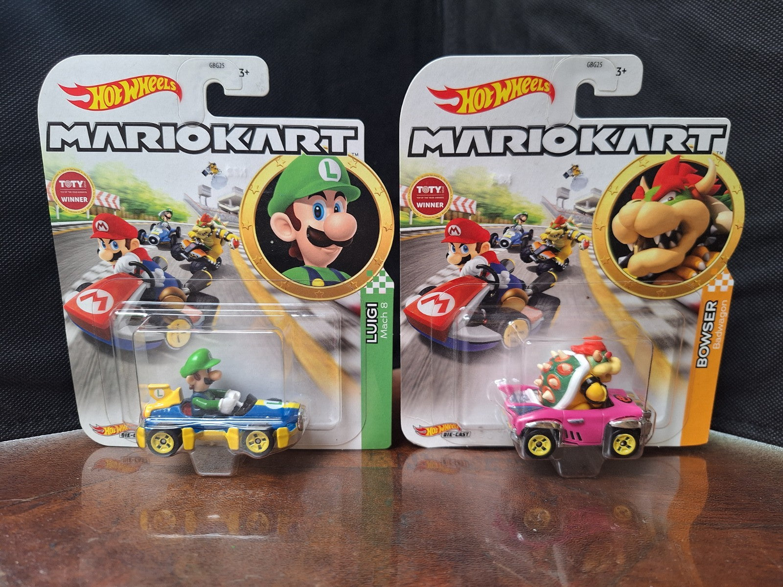 Hot Wheels Mario Kart - Series 9 - 2020 - Mix 3 - Luigi Mach 8 & Bowser Badwagon