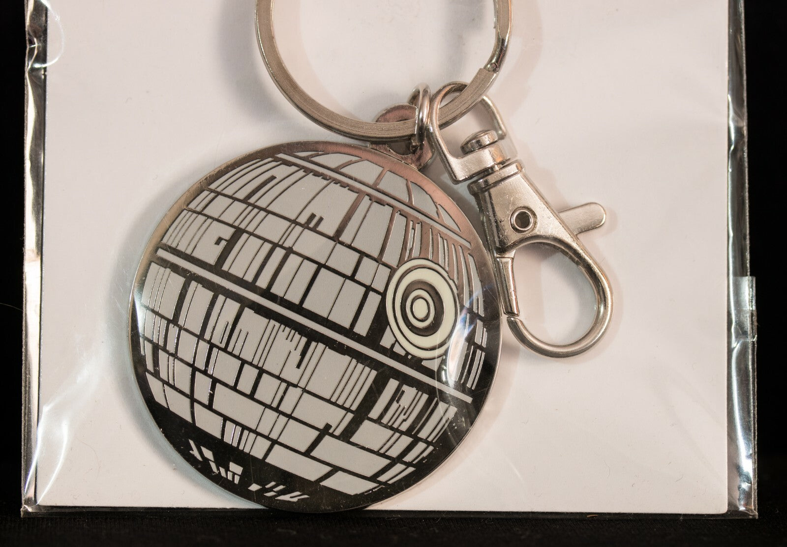 Star Wars Enamel Keyrings - Darth Vader & Death Star - NEW - SEALED
