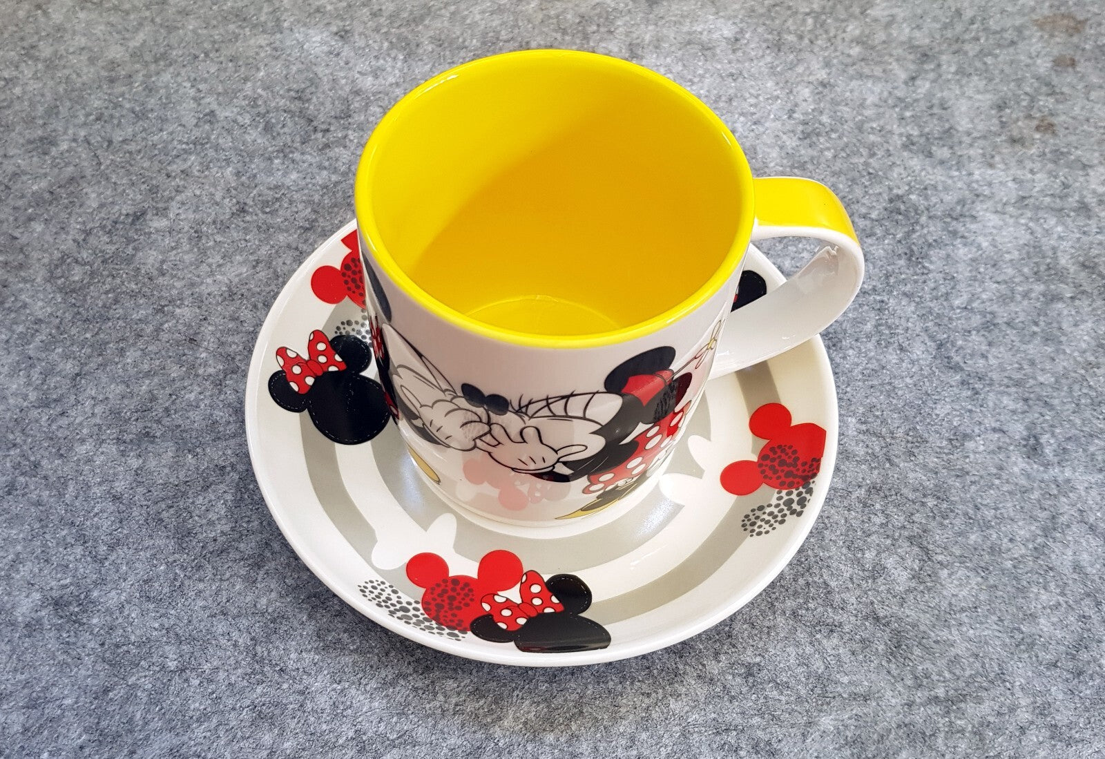 Disney Mickey & Minnie Mouse Mug and Saucer