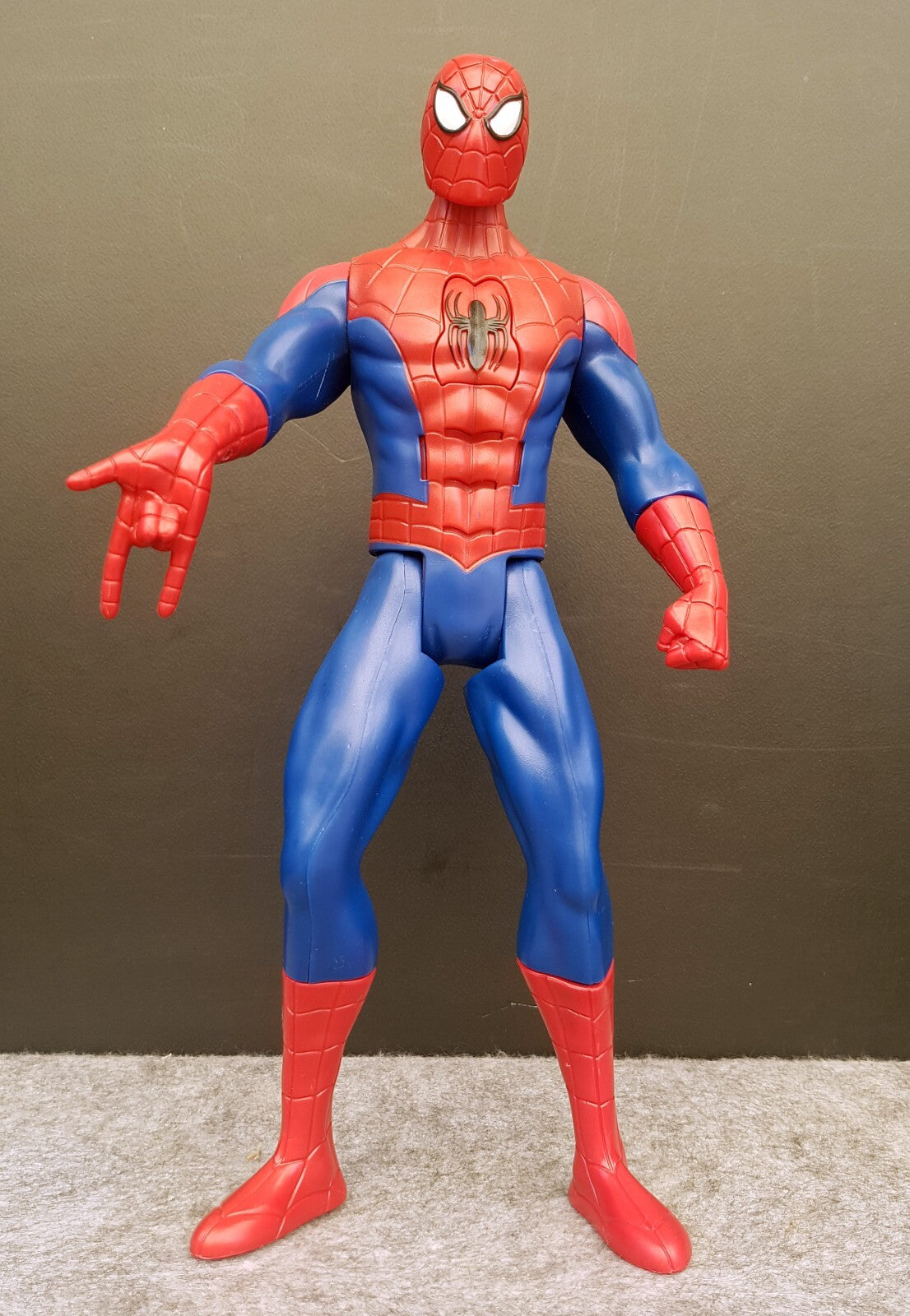 Marvel Ultimate Spider-Man Web Warriors  Electronic 12" Figure 2014