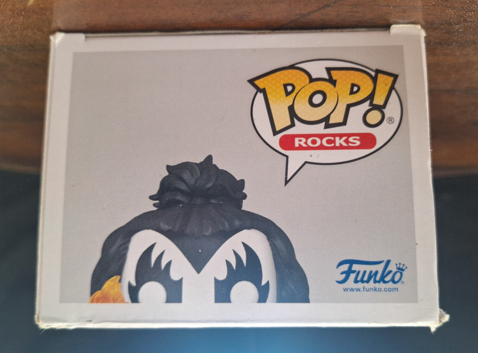 Funko Pop! Rocks KISS Demon Gene Simmons #121 – GITD Glow Exclusive