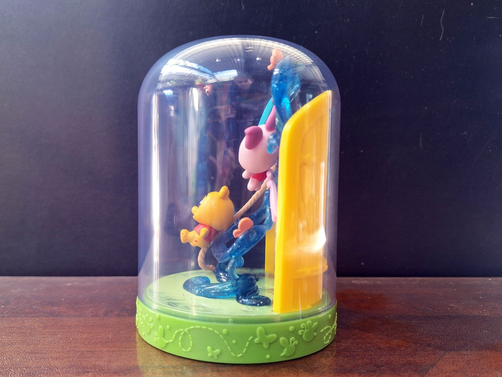 Disney Doorables Doorway to Magic Winnie the Pooh Piglet Diorama Dome