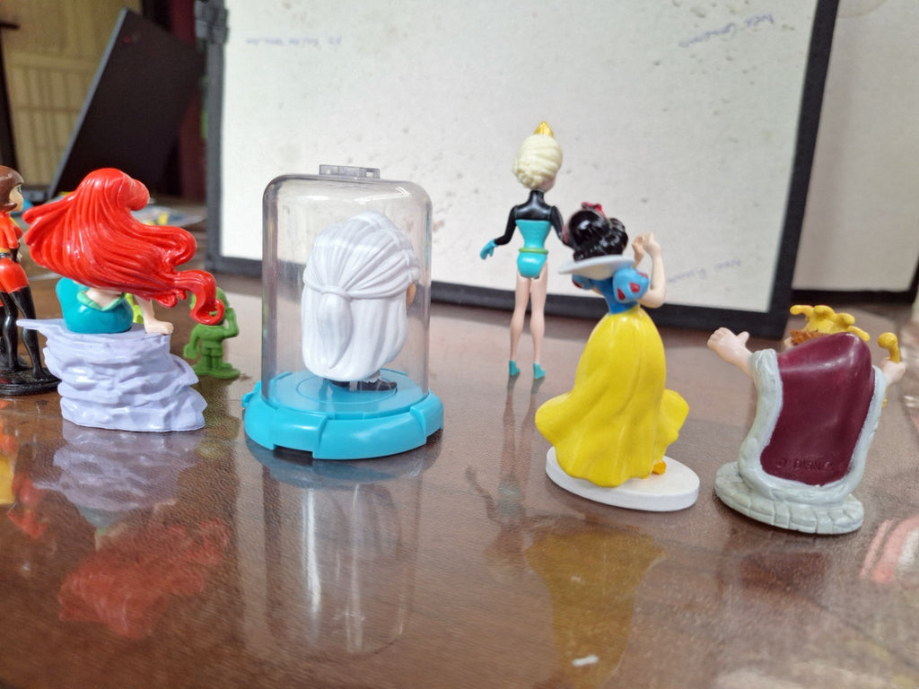 Disney Pixar Figure Bundle Elsa Ariel Frozen Incredibles Snow White Mattel Lot