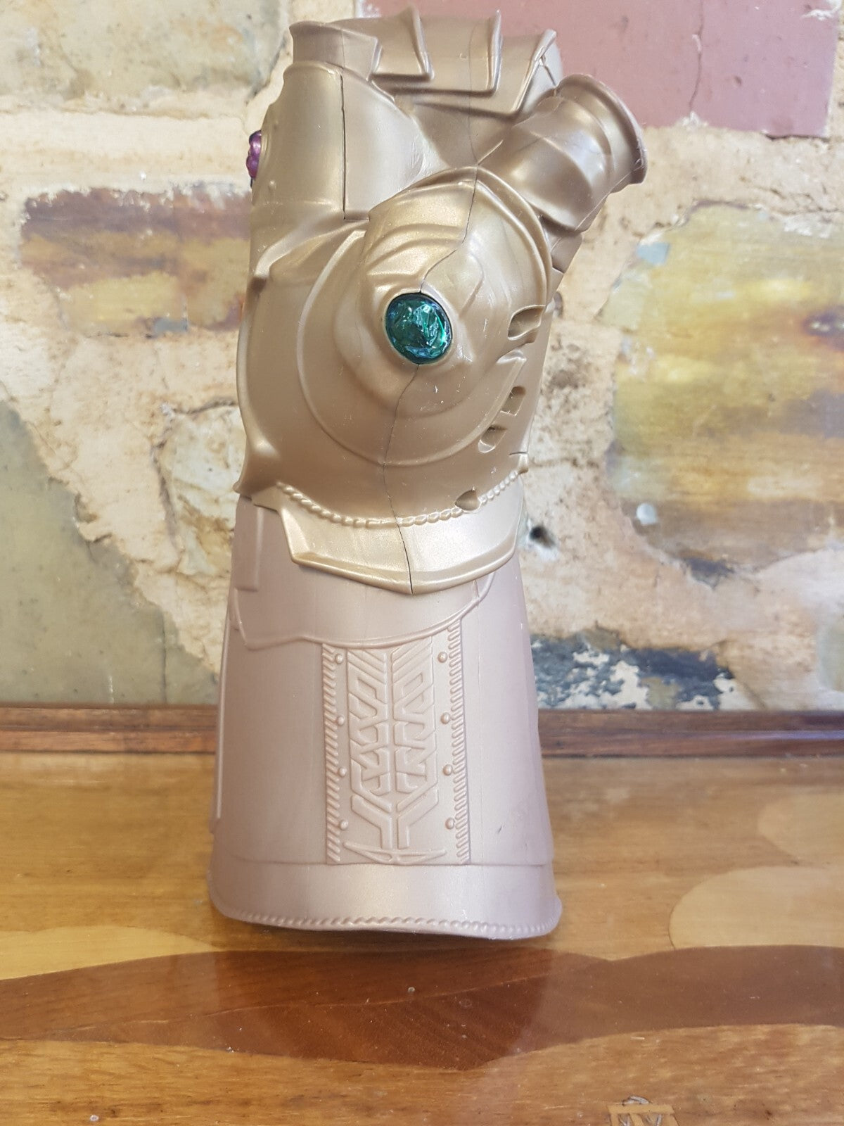 Marvel Avengers Infinity War Electronic Thanos Infinity Gauntlet 2017