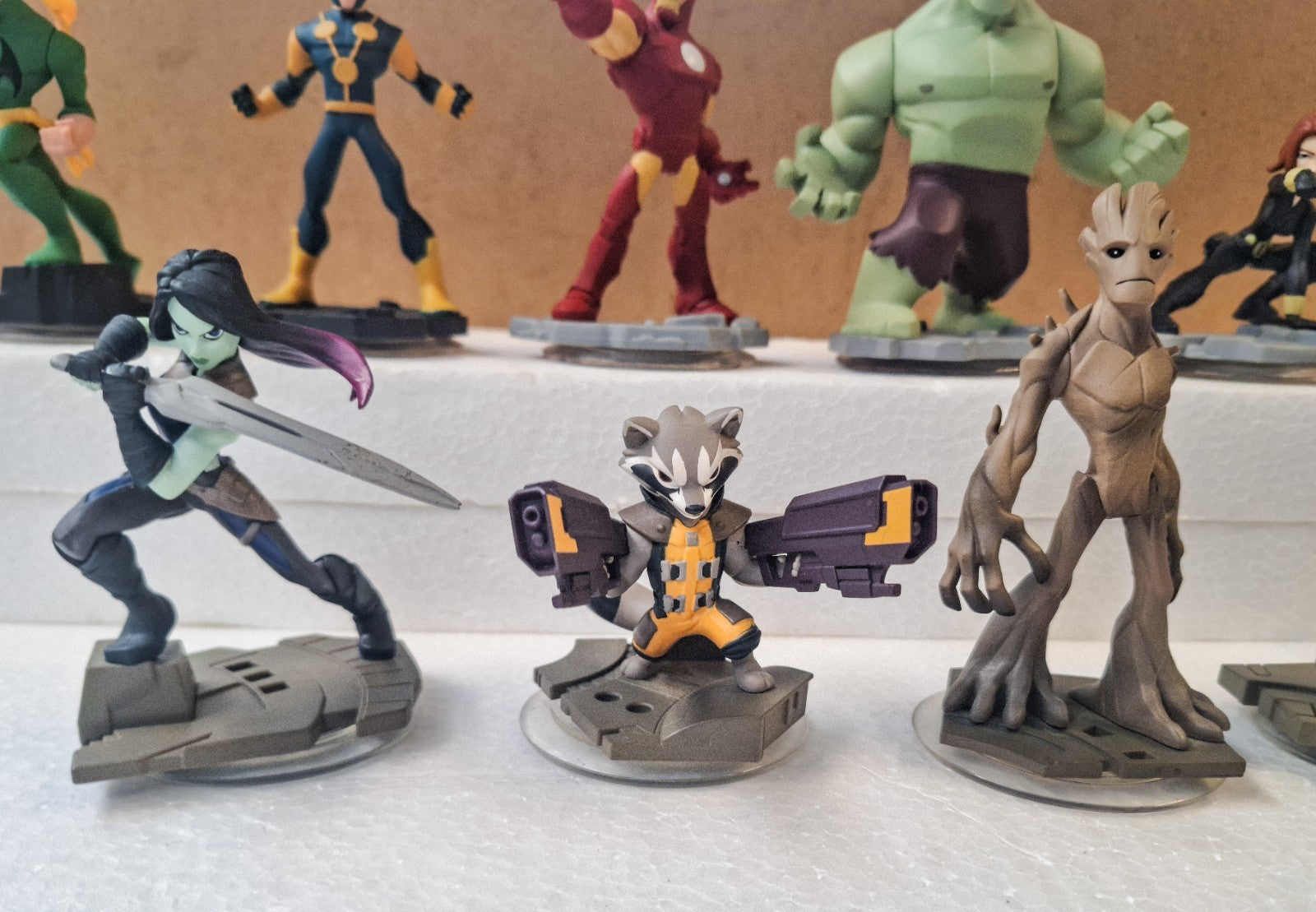 Disney Infinity 2.0 Marvel Lot 12 Figures Hulk Iron Man Groot Rocket