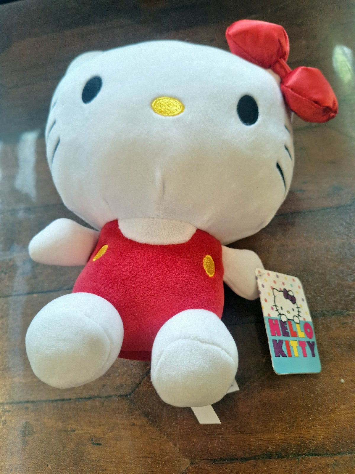 2024 Sanrio Hello Kitty Plush 10in 25cm Bensons Trading Red Overalls BNWT