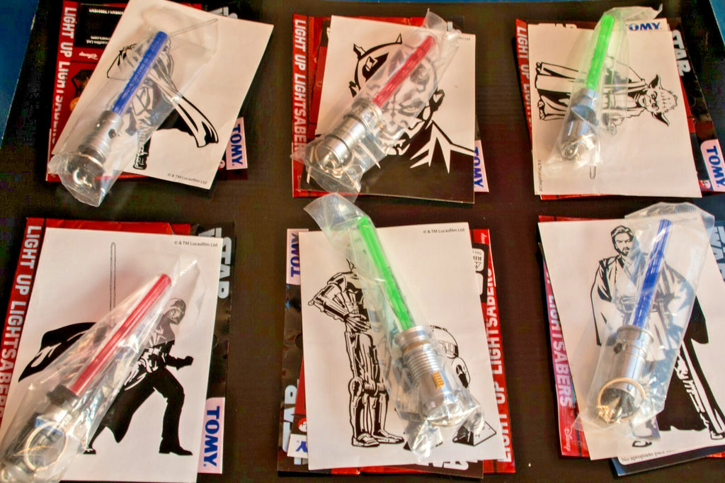 2015 TOMY Star Wars Light Up Lightsaber Keychains Complete Set 6 Sealed w/Tabs