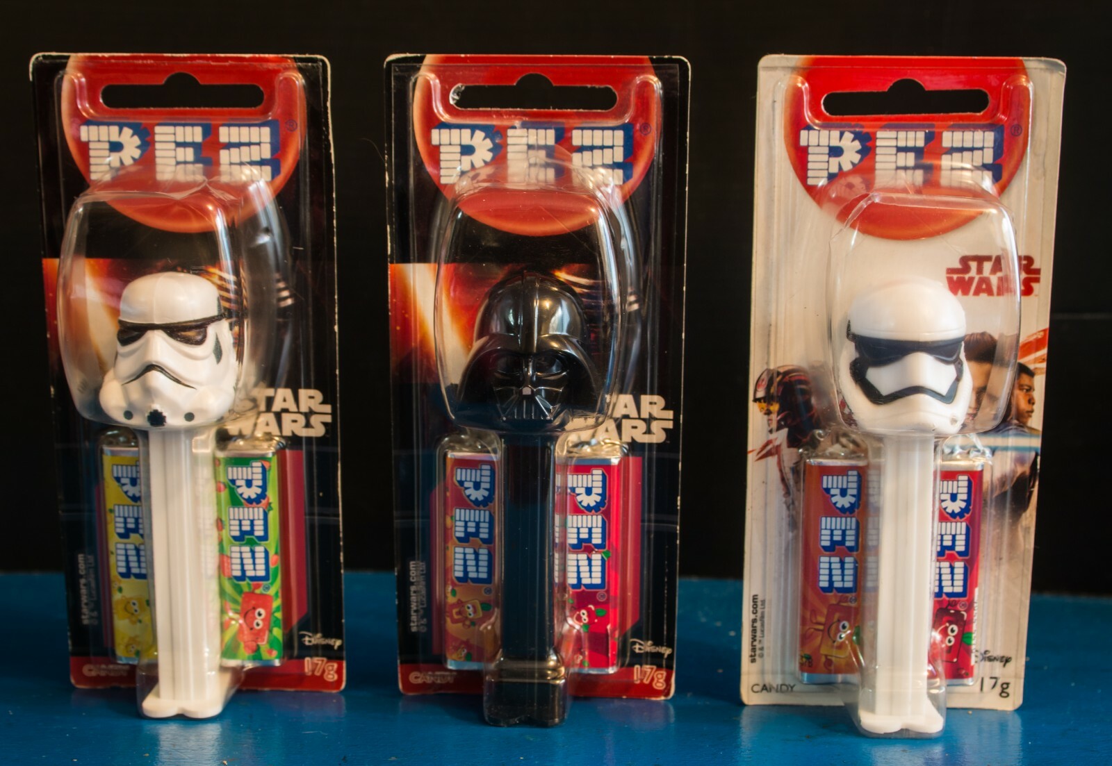 STAR WARS Pez X 3 and STAR WARS Popups Lollipop X 2 Sealed/unused