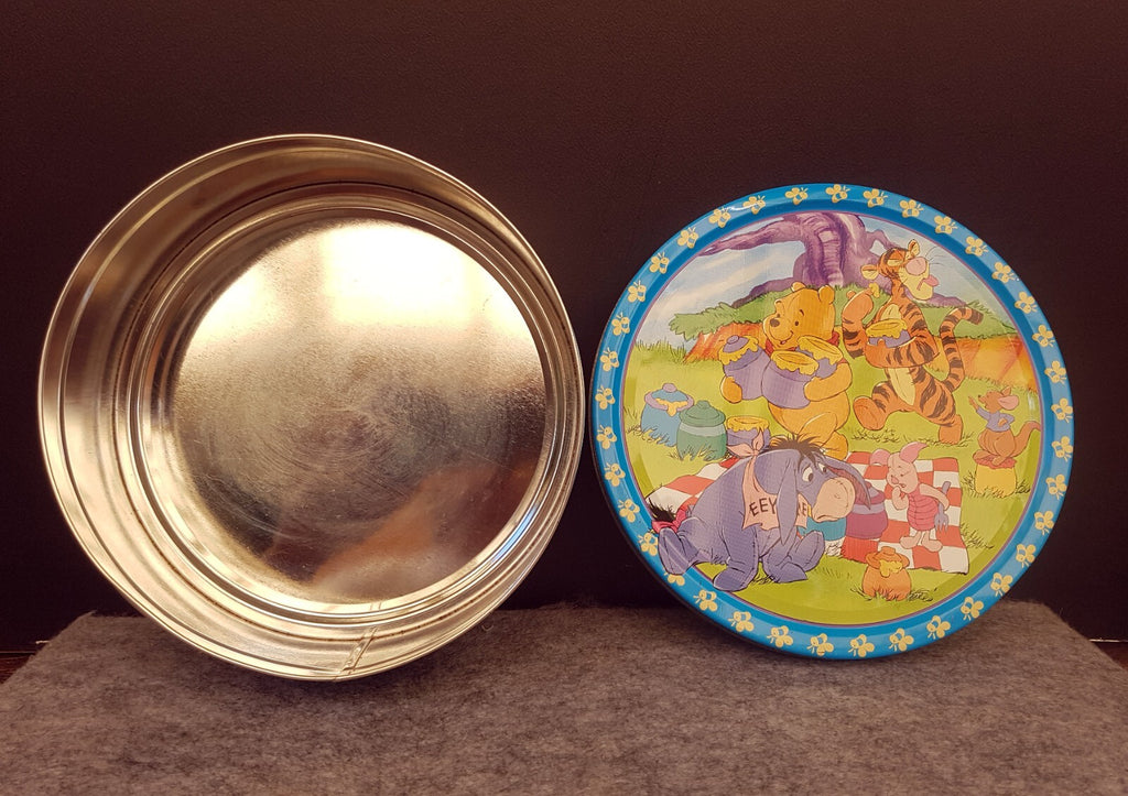 Winnie the Pooh Collectors Tin Set Disney 1990s Numbered Limited Eeyore Tigger