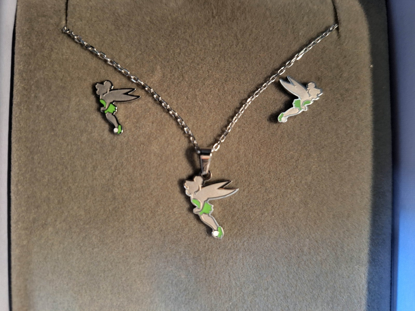 Disney Couture Kingdom - Tinker Bell Necklace & Earring Set - D100 Release - NEW