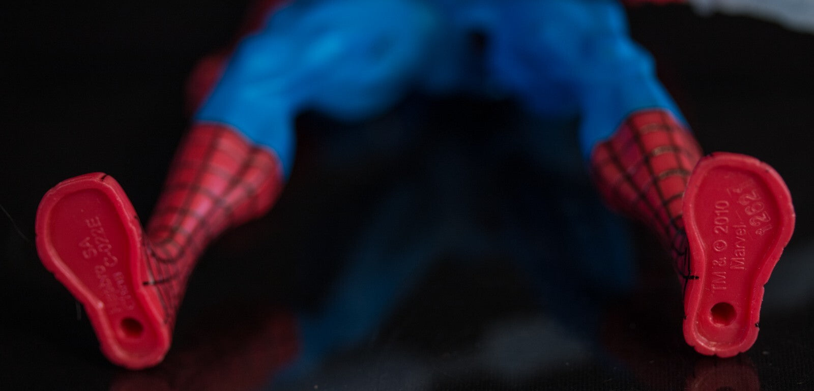 Hasbro 6" Spider-Man figure Spinning Web Staff - 2010